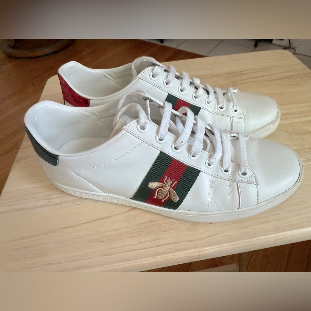 Gucci White Sneakers with Red and Green Stripes